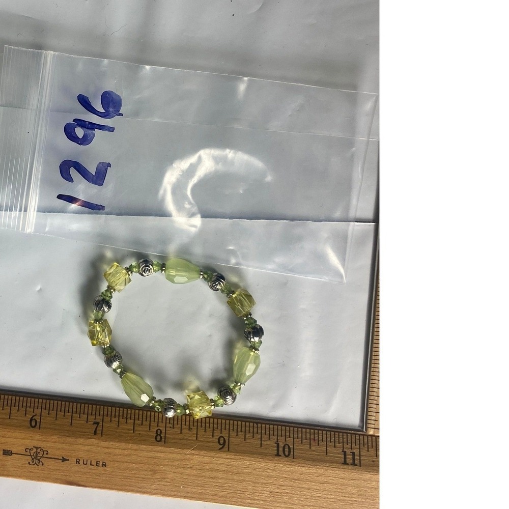 Beaded Stretch Bracelet Yellow Green Silver Tone Flower Accent Women